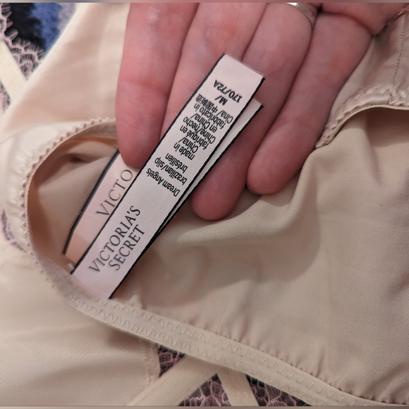 Victoria's Secret Bustier and Panty Set Pale Peach and Light Pink 34C & Medium - Picture 14 of 16